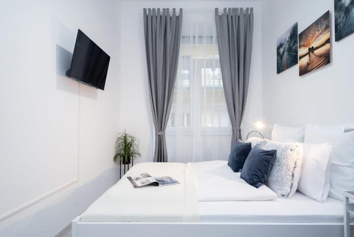 New Home At Exlusive Central Location Budapeşte Dış mekan fotoğraf
