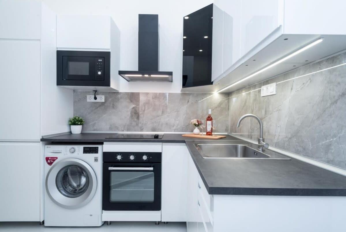 New Home At Exlusive Central Location Budapeşte Dış mekan fotoğraf